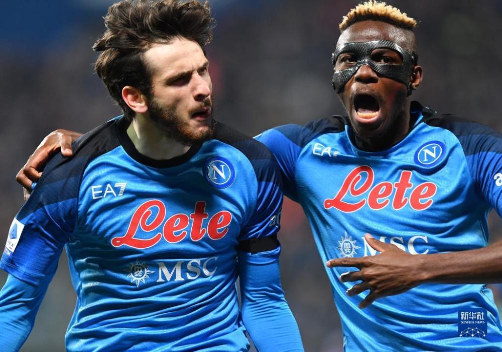  奥斯梅恩戴帽，那不勒斯狂胜弱旅  