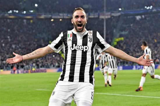  汉堡青年军敢打敢拼，客场逼平传统豪门劲旅